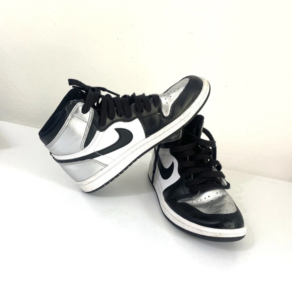 jordan 1 high silver toe Size 2.5Y